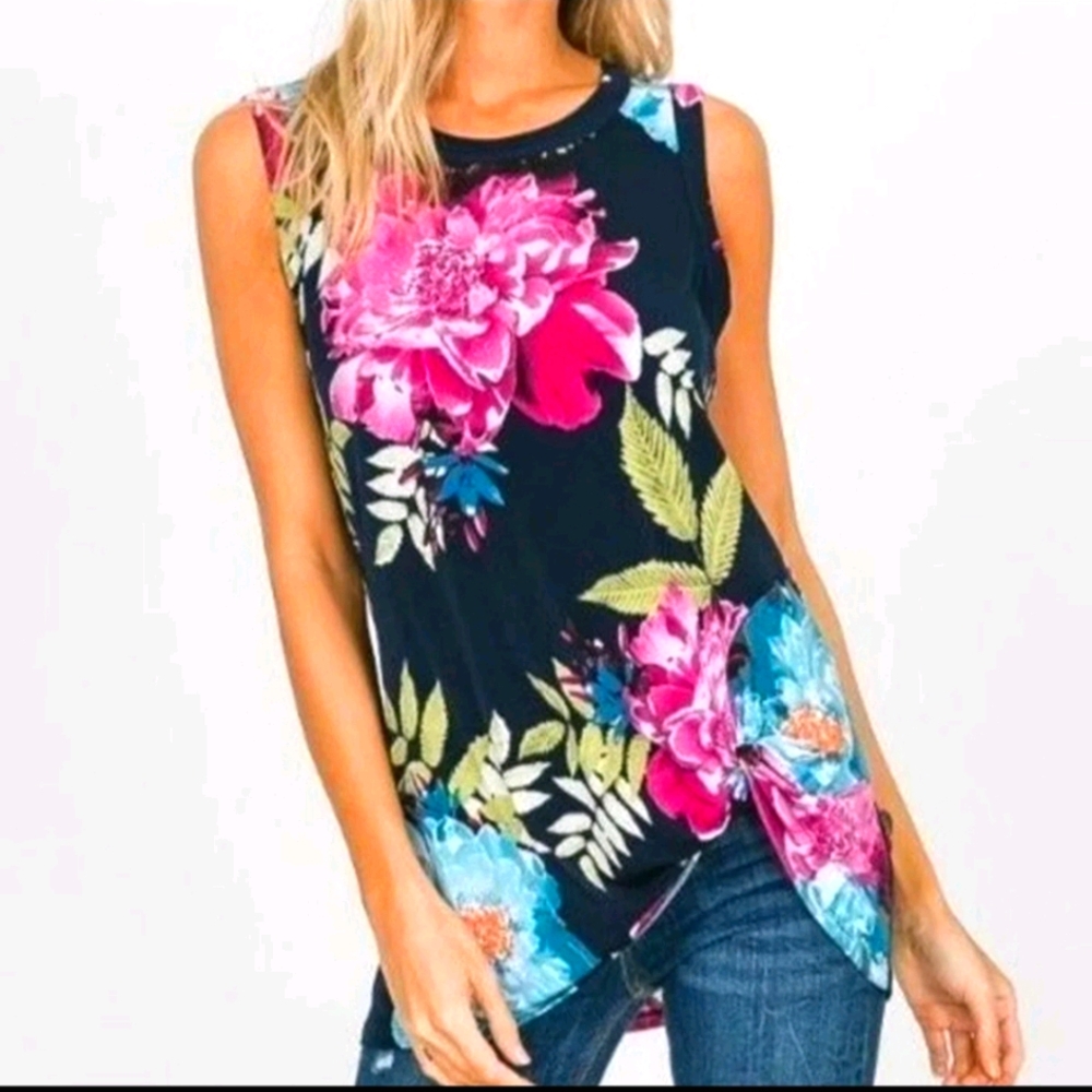 Gorgeous Navy Floral Knot Front Top